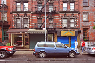 406-408 E 9th St in New York, NY - Foto de edificio - Building Photo