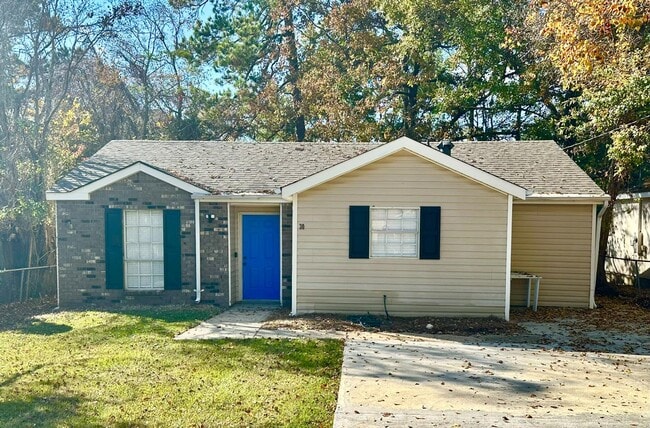 property at 306 N 40th Ave