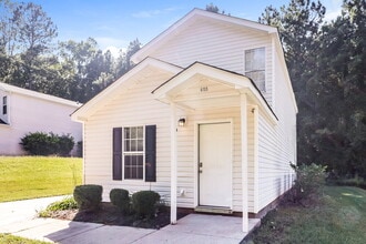 6155 Forrest Ave in Union City, GA - Building Photo - Building Photo