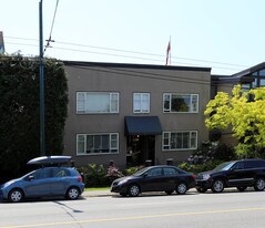 2426 W 4th Ave in Vancouver, BC - Building Photo