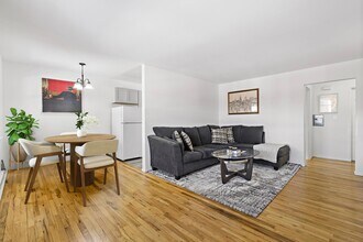 425 Madison Ave. in New Milford, NJ - Building Photo - Building Photo