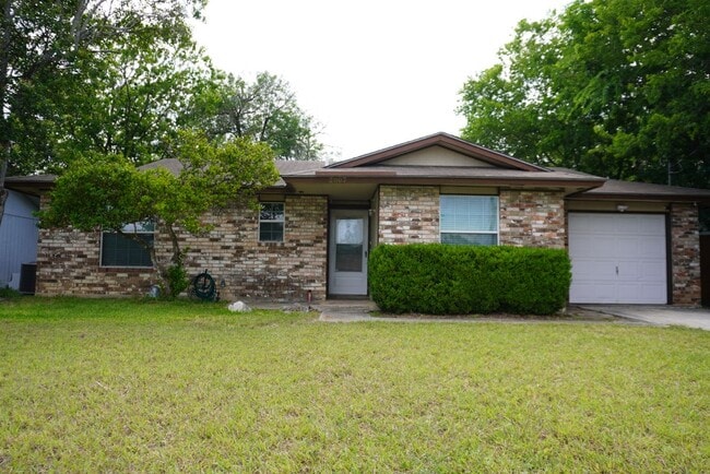property at 2007 Hickory Hill Dr