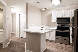 Avalon at Horn Lake in Horn Lake, MS - Building Photo - Building Photo