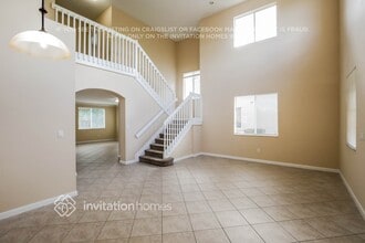 946 NW 206th St in Miami Gardens, FL - Foto de edificio - Building Photo