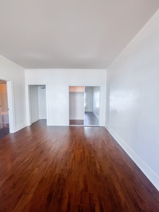 The Richmond Apartments in Los Angeles, CA - Foto de edificio