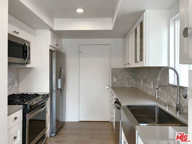 853 Hayworth Ave in Los Angeles, CA - Building Photo - Building Photo