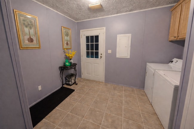 438 Dickson Rd in Riegelwood, NC - Building Photo - Building Photo