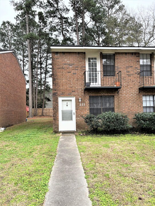 111 Timber Ln in Summerville, SC - Building Photo