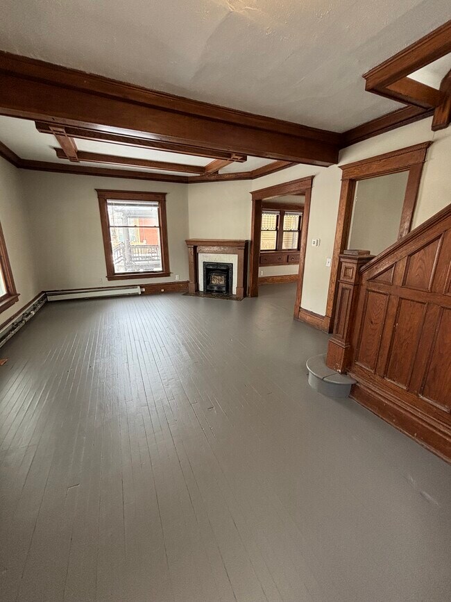 property at 719 W Cedar St