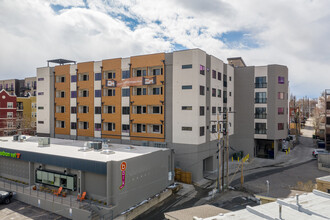 Jeff Park Flats in Denver, CO - Building Photo - Building Photo