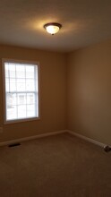 2412 S Woolery Mill Dr in Bloomington, IN - Building Photo - Building Photo