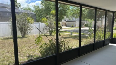 15203 Starleigh Rd in Winter Garden, FL - Foto de edificio - Building Photo