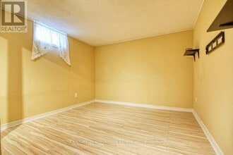 74 Fletcherdon Crescent in Toronto, ON - Building Photo - Building Photo