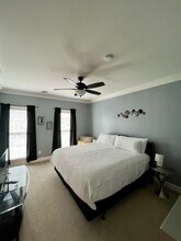 220 Eascott Pl, Unit 200 in Columbia, SC - Foto de edificio - Building Photo