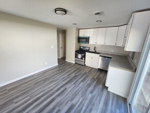 314 Fremont Ave in Romeoville, IL - Building Photo - Building Photo