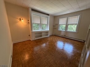 18 Rockview Ave in North Plainfield, NJ - Building Photo - Building Photo