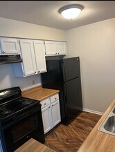 200 E Chimney Hill Dr in DeWitt, MI - Building Photo - Building Photo