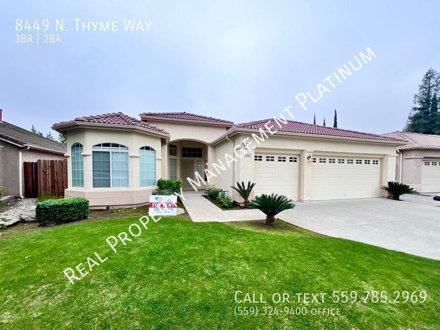 8449 N Thyme Way in Fresno, CA - Building Photo
