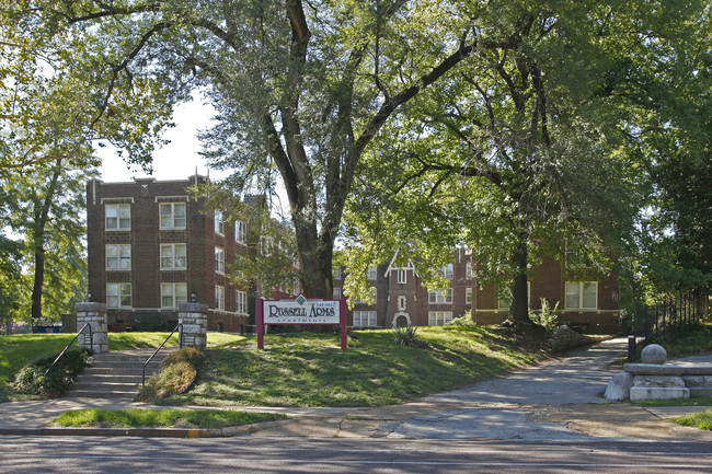 Russell Arms Apartments in St. Louis, MO - Building Photo - Building Photo