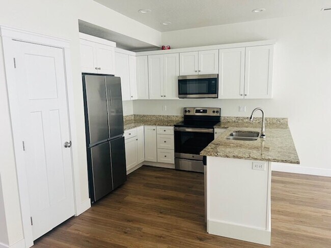 335 N 100 W in Morgan, UT - Building Photo - Building Photo