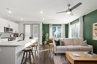 Axis at the Park in Charlotte, NC - Building Photo