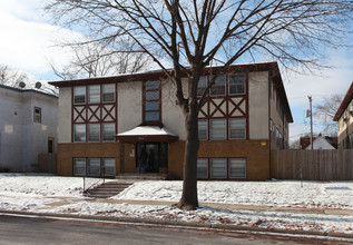 3020 31st Ave S in Minneapolis, MN - Building Photo - Building Photo