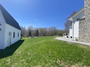 60 Sheldon St, Unit 1 in Farmingdale, ME - Building Photo - Building Photo