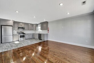 126 N 15th St in East Orange, NJ - Building Photo - Building Photo