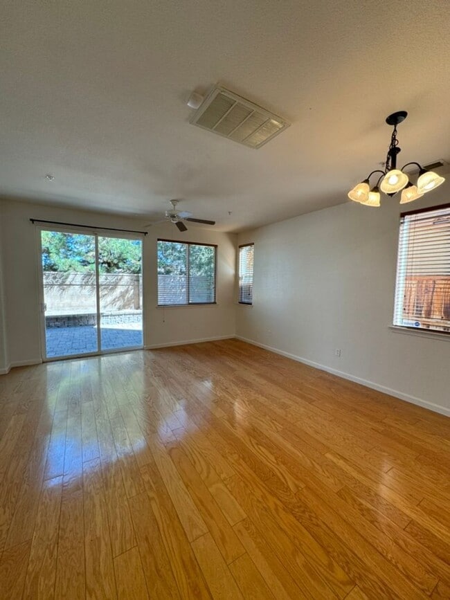 6337 Peppergrass Drive in Sparks, NV - Building Photo - Building Photo