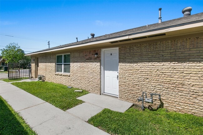 4401 Denmark St in Houston, TX - Building Photo - Building Photo