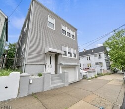 204 Burgess Pl in Passaic, NJ - Building Photo - Building Photo