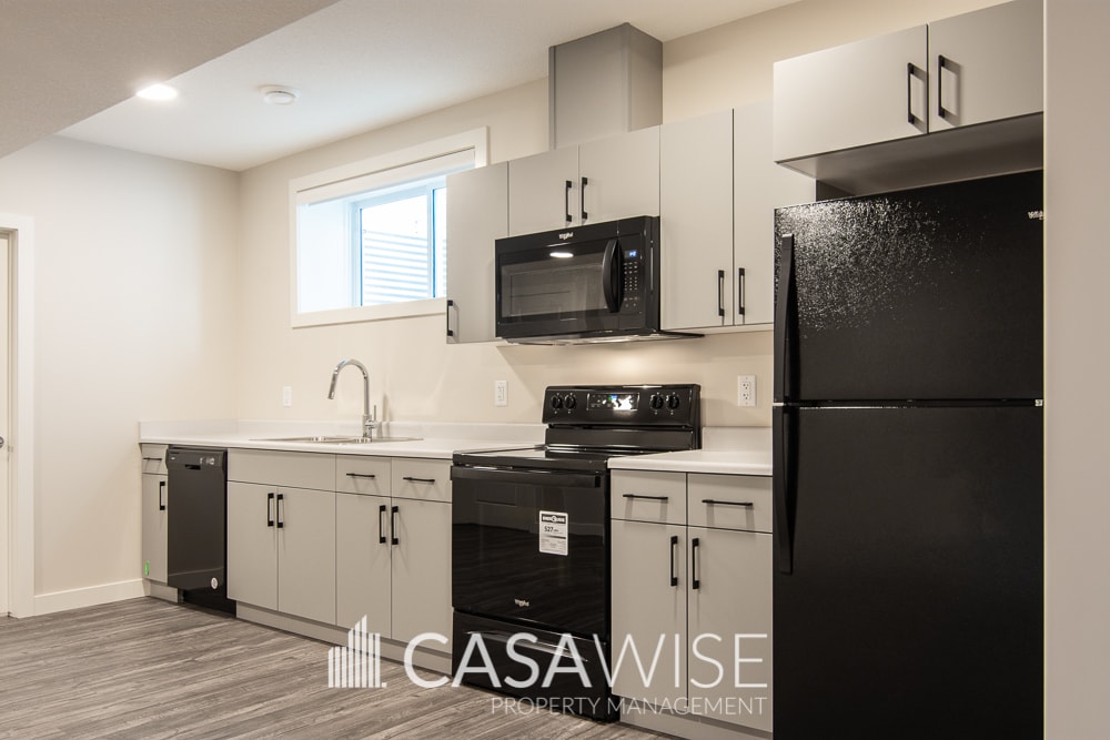 570 Kleins Cres in Leduc, AB - Building Photo