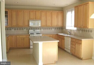 4207 Talon Dr in Dumfries, VA - Building Photo - Building Photo