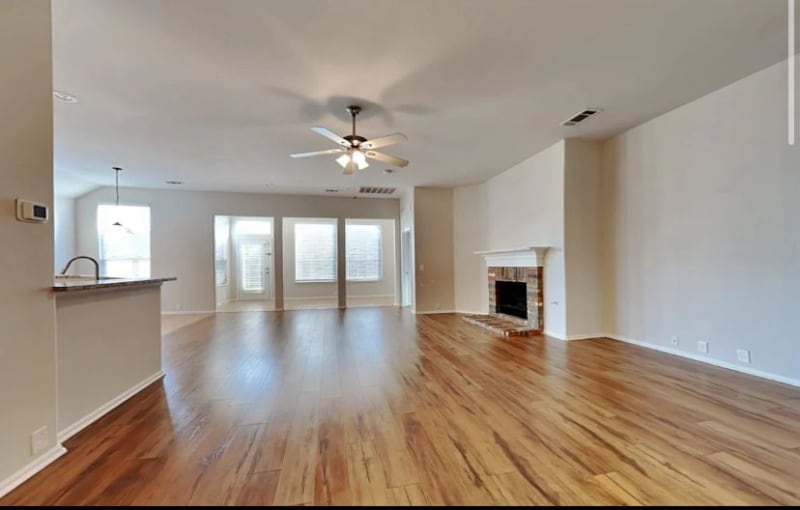 7063 Alcala in Grand Prairie, TX - Building Photo