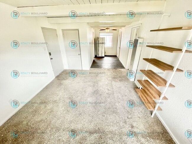 property at 665 Denslowe Dr