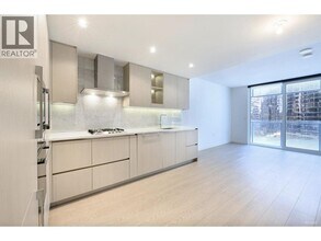 89 Nelson St. in Vancouver, BC - Building Photo - Building Photo