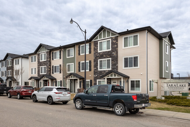 Tara Lake Townhomes in Calgary, AB - Building Photo - Building Photo