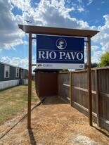 1120 N Vista Dr in Houston, TX - Building Photo