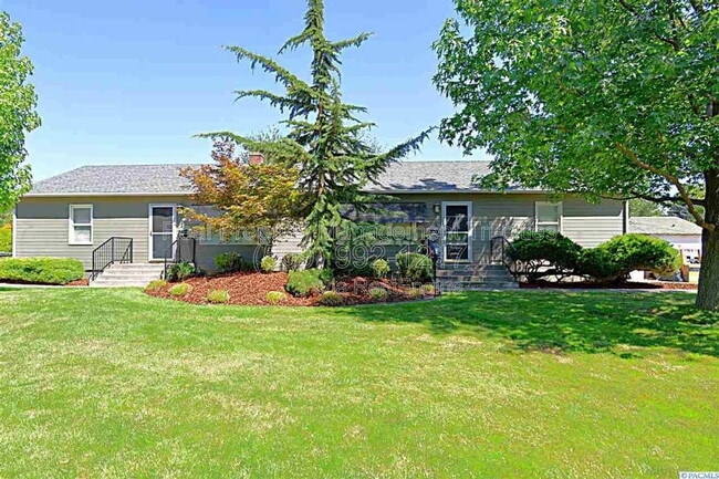 property at 222 Douglass Ave