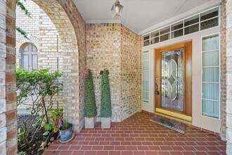 4610 Sterling Wood Way in Houston, TX - Building Photo - Building Photo