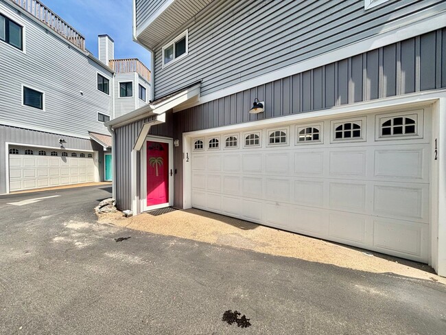 property at 910 E Ocean View Ave