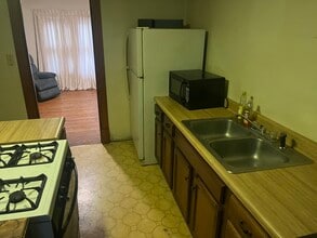 415 E Frye Ave in Peoria, IL - Foto de edificio - Building Photo