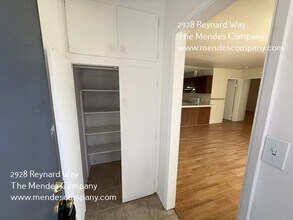 2928 Reynard Way in San Diego, CA - Building Photo - Building Photo