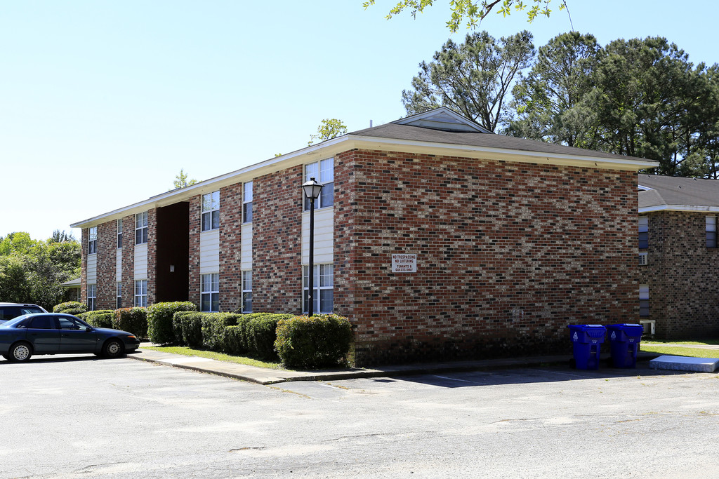 Sandover Apartments in North Charleston, SC | ApartmentHomeLiving.com