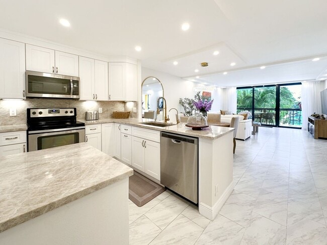 property at 4800 Bayview Dr