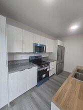 568 NW 7th St in Florida City, FL - Foto de edificio - Building Photo