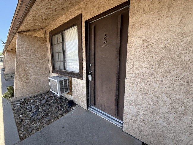 1705 Trane Rd in Bullhead City, AZ - Building Photo - Building Photo