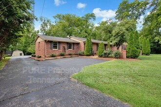 6541 Jocelyn Hollow Rd in Nashville, TN - Building Photo - Building Photo