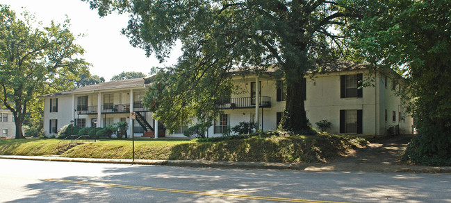 1977 Peabody Ave in Memphis, TN - Building Photo - Building Photo