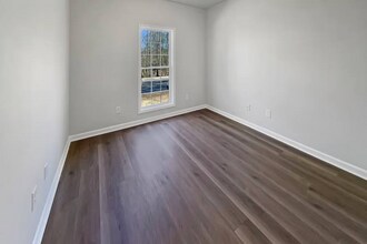 6700 N Charlotte St in Kansas City, MO - Building Photo - Building Photo